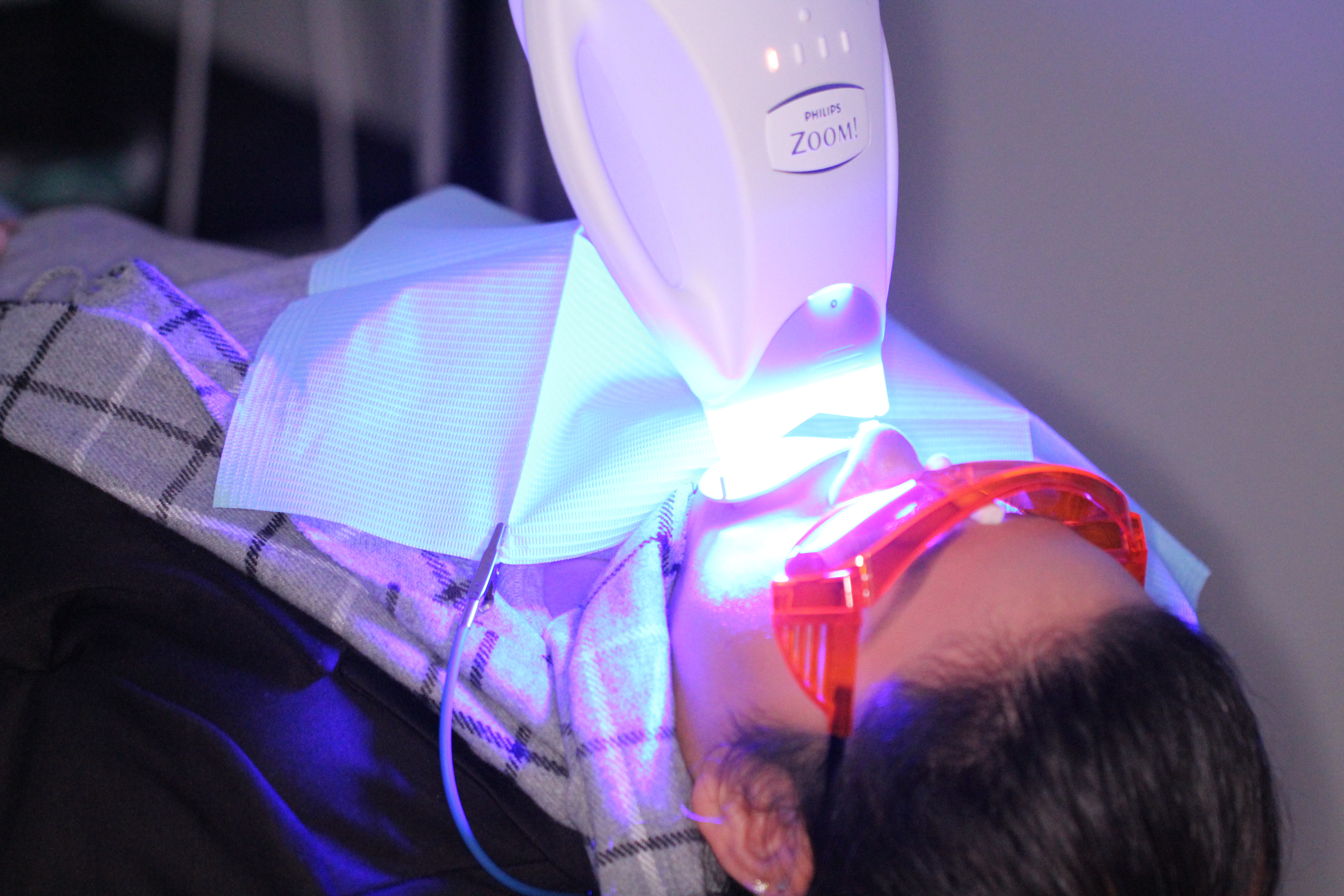 philips zoom! whitening treatment